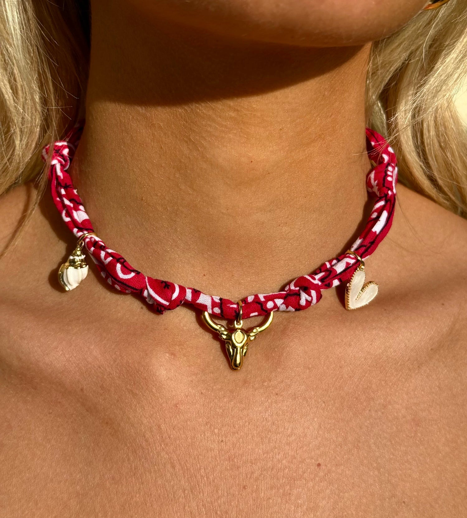 Collier Bandana