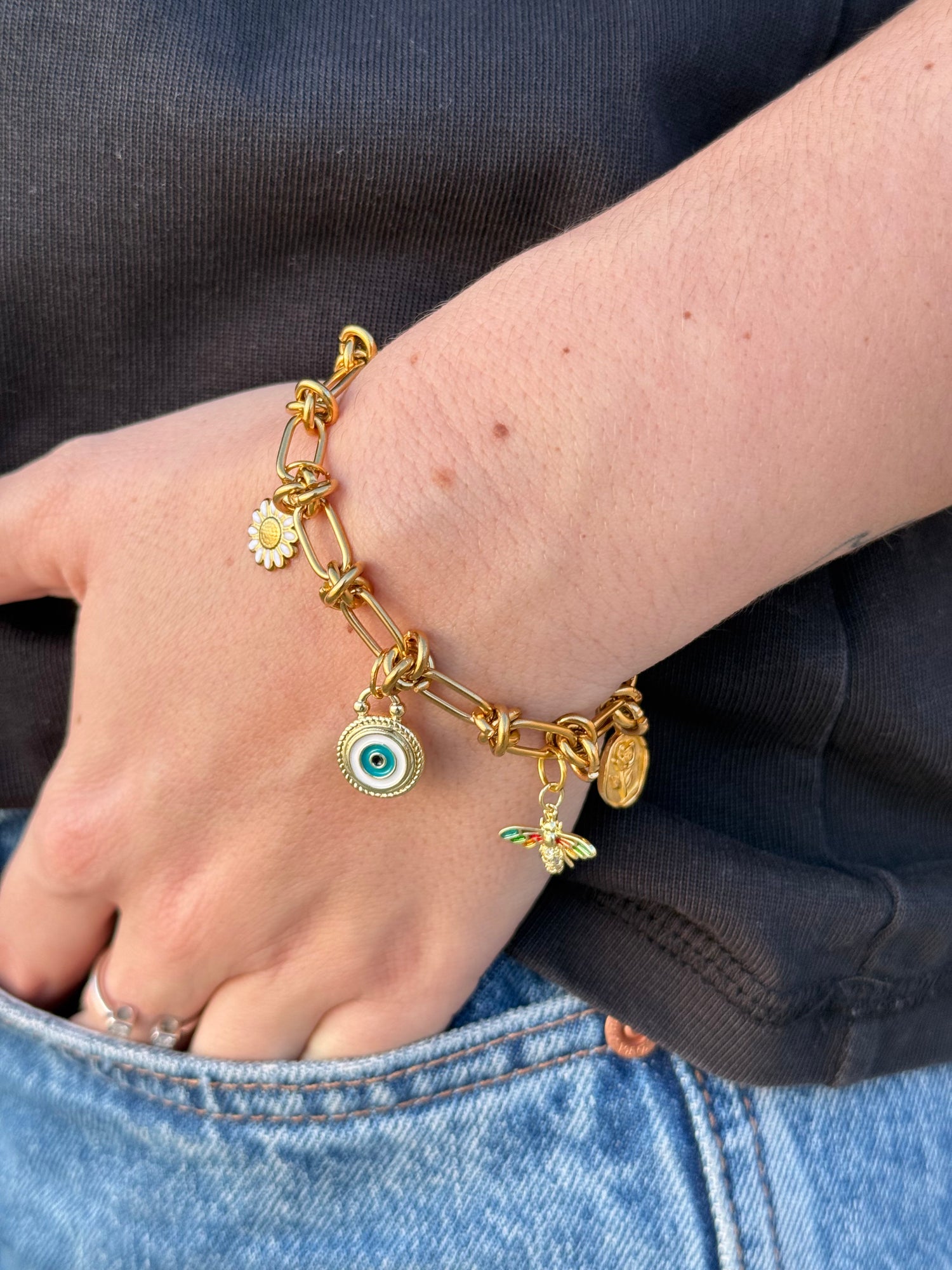Bracelet